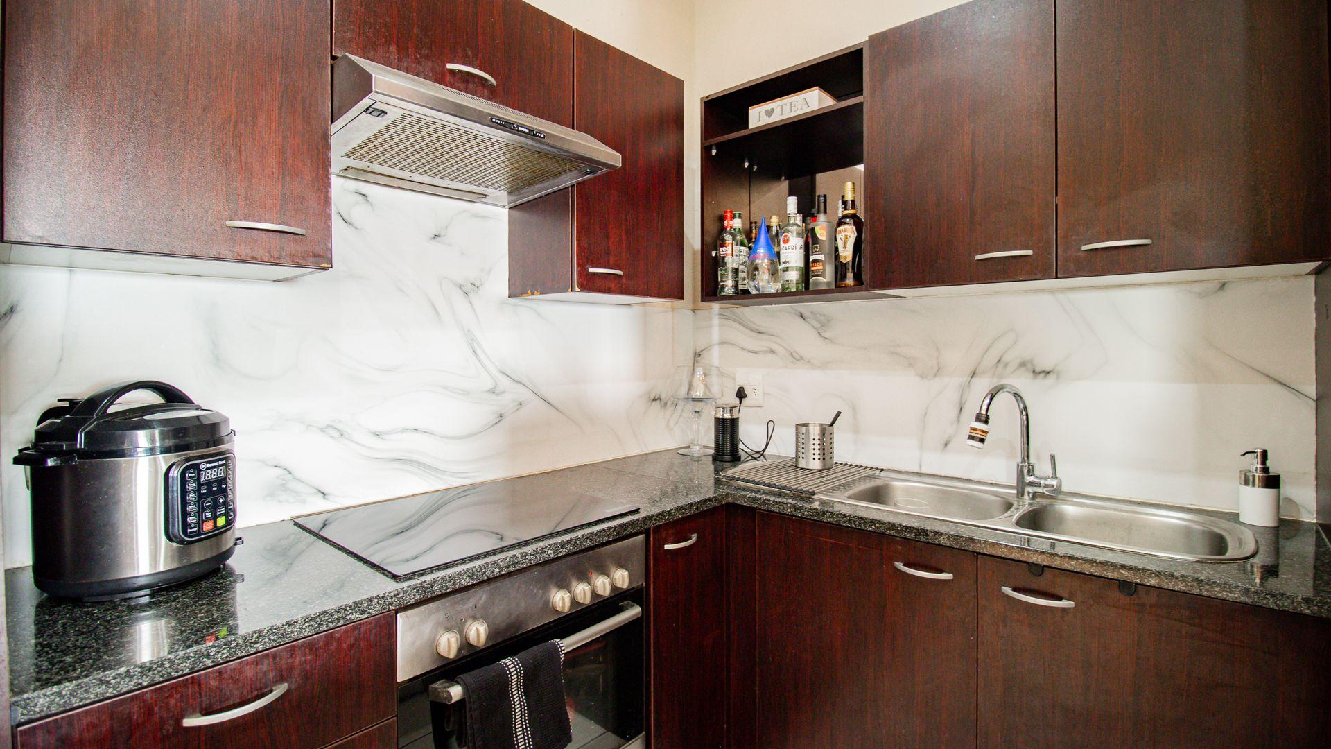 2 Bedroom Fully Furnished Stylish House in Bryanston