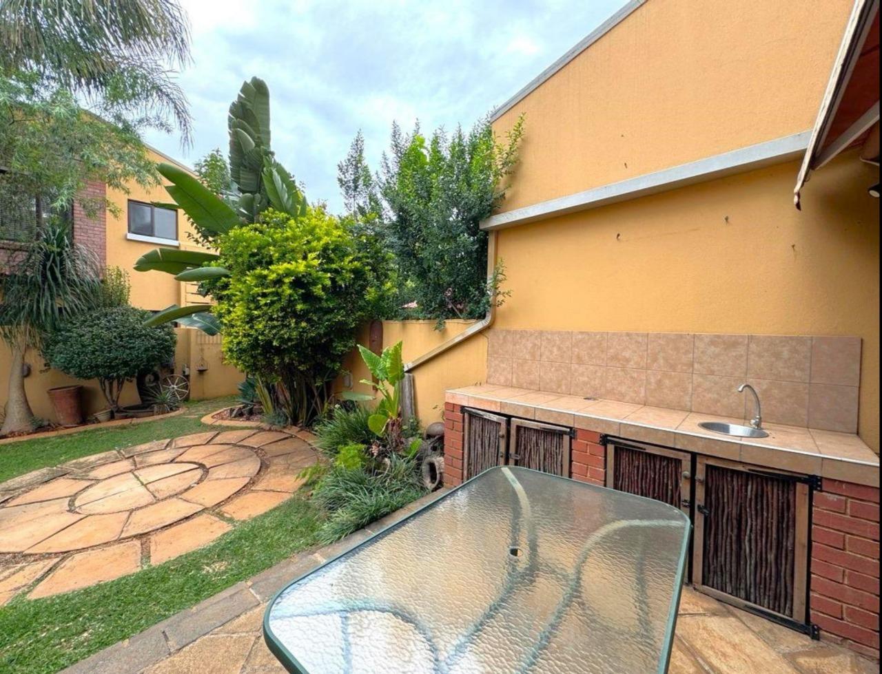 3 Bedroom Townhouse to Rent in Boardwalk Meander B Estate