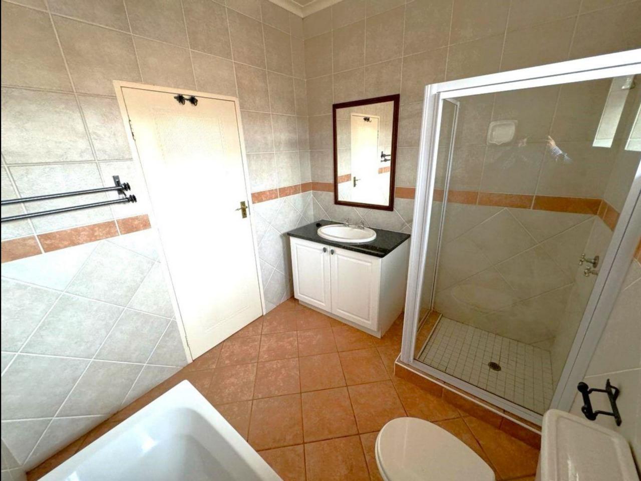 3 Bedroom Townhouse to Rent in Boardwalk Meander B Estate