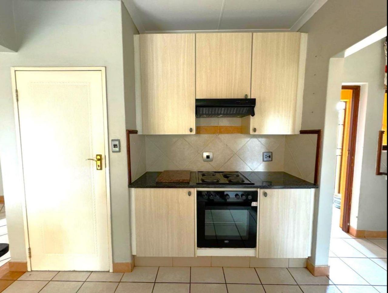 3 Bedroom Townhouse to Rent in Boardwalk Meander B Estate