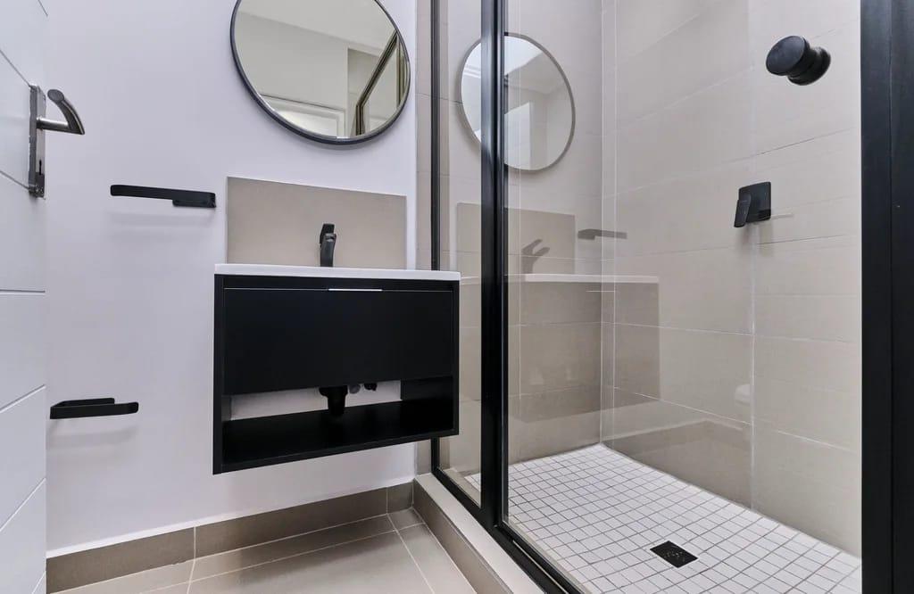 1 Bedroom Stylish & immaculate Apartment for Rent – Bryanston