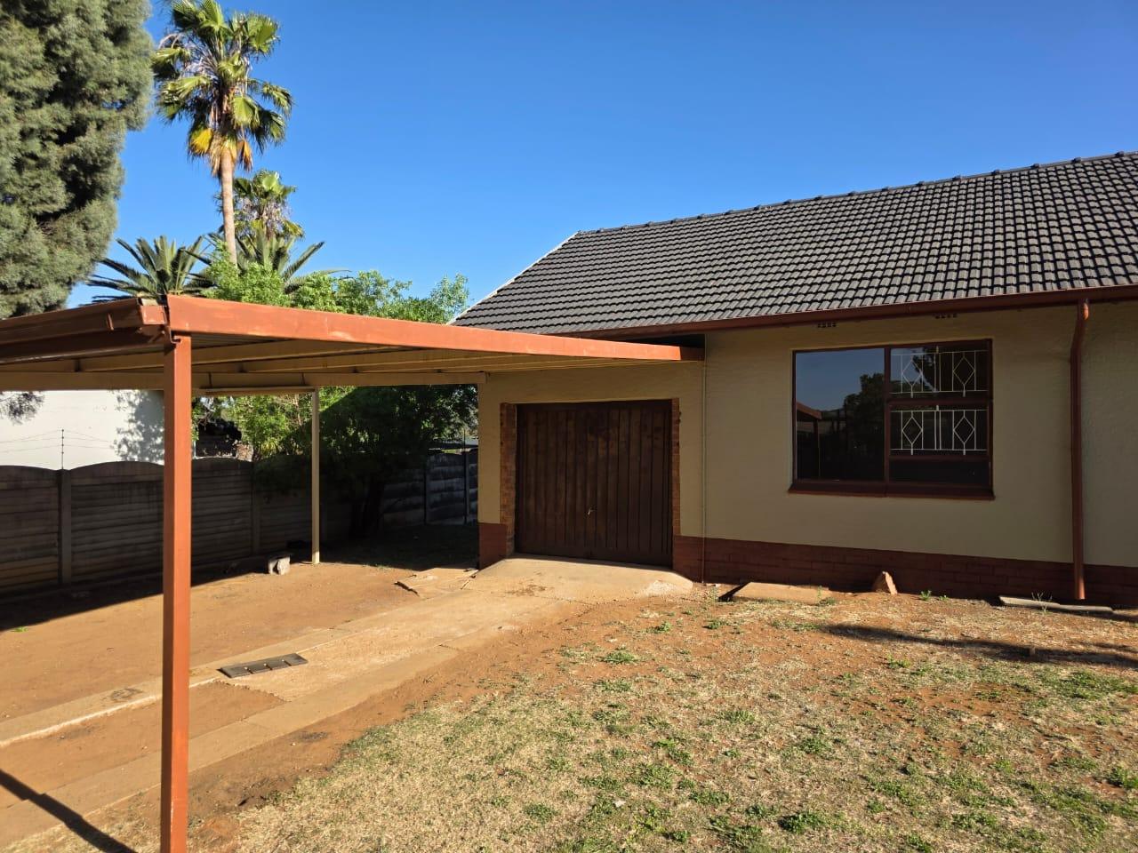 3 Bedroom House For Rent in Kibler Park