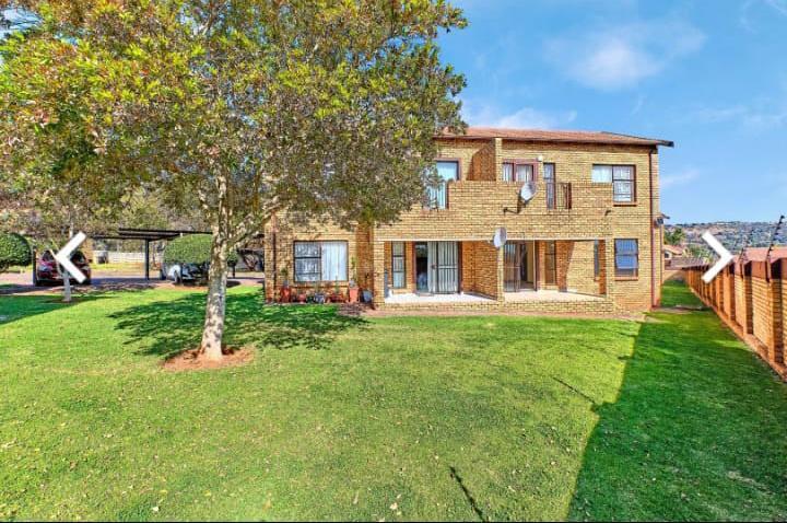 2 Bedroom Townhouse for Rent in Allen's Nek