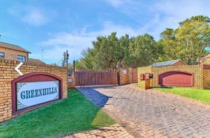 2 Bedroom Townhouse for Rent in Allen's Nek