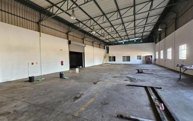 A well-positioned Warehouse is Available To Rent