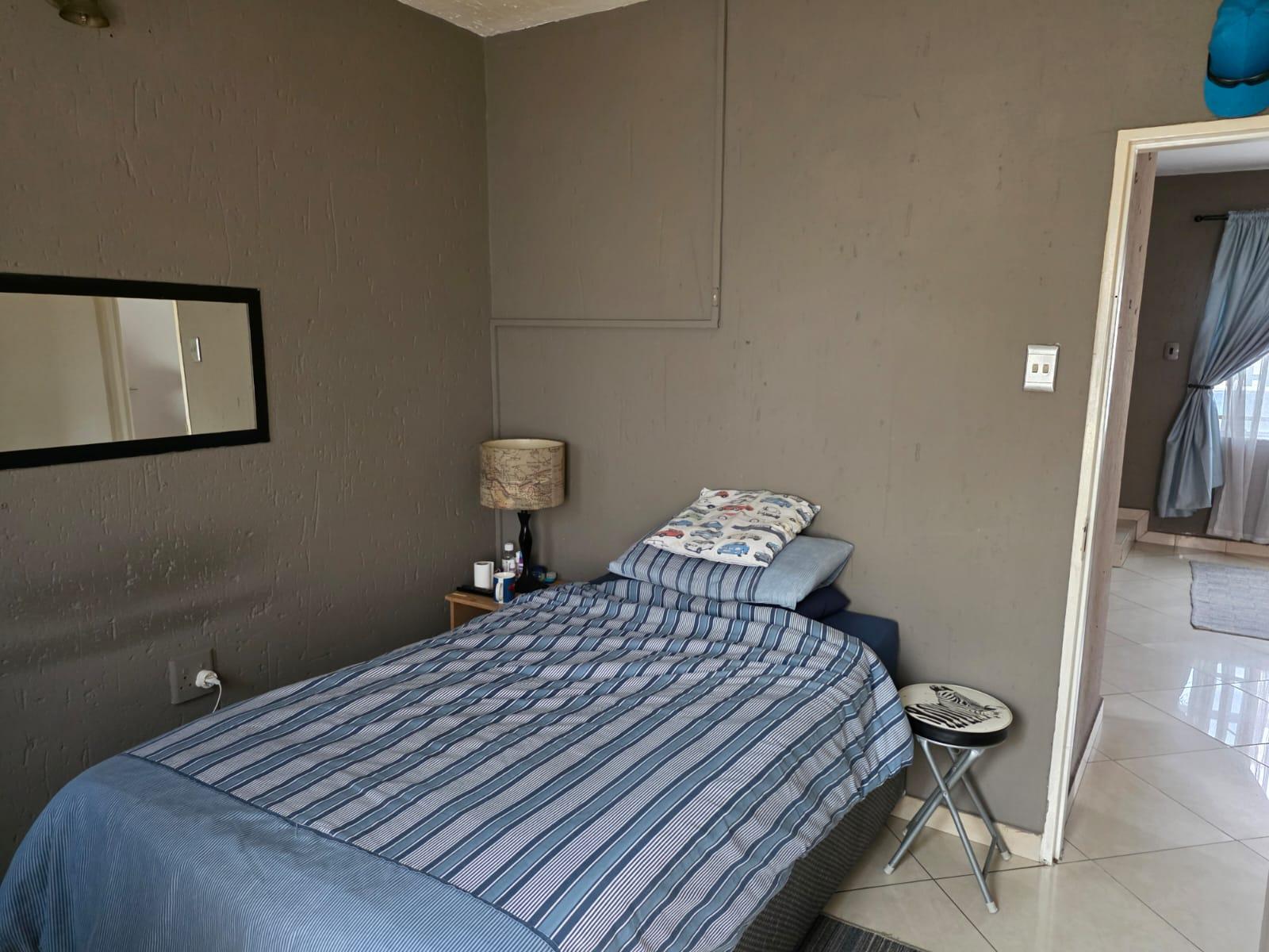 2 Bedroom Sectional Title Apartment for rent in Dinwiddie