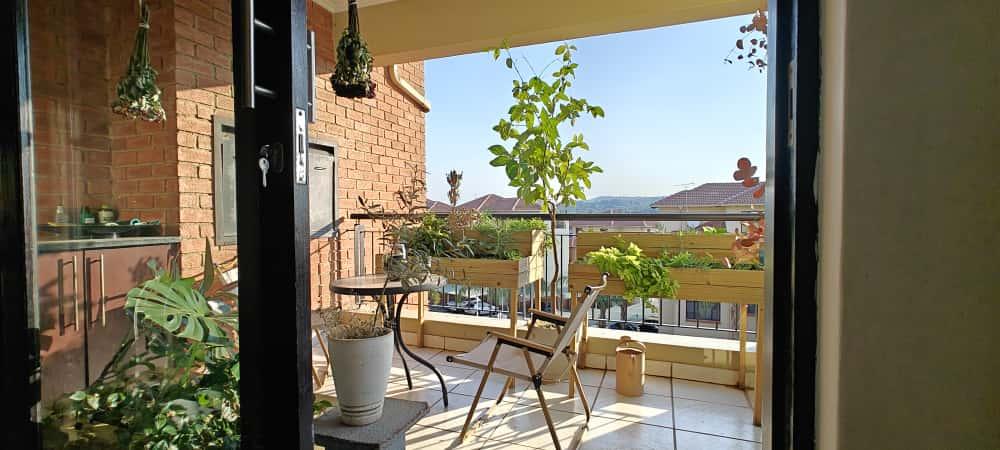Fully Furnished, Beautiful, Spacious and light Apartment to Rent in Sunninghill