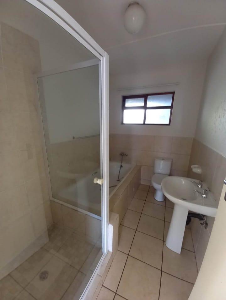 2 bedroom, 1 full bathroom Apartment available In Boksburg