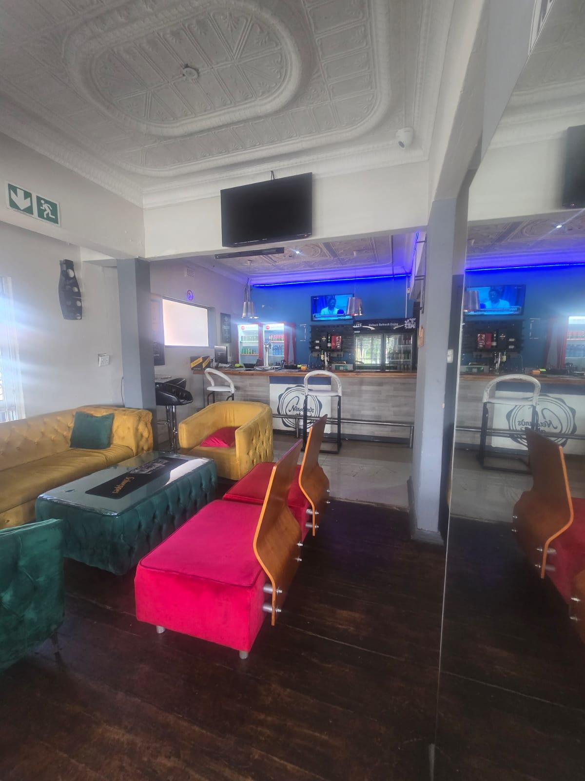 Commercial Building To Let