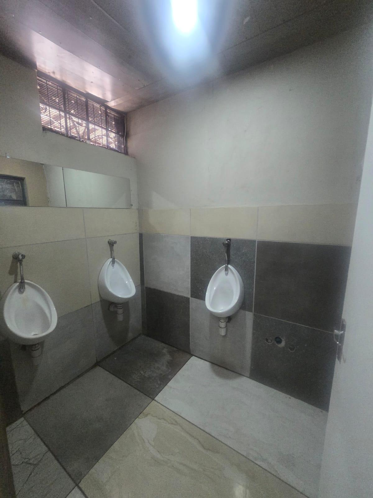 Commercial Building To Let