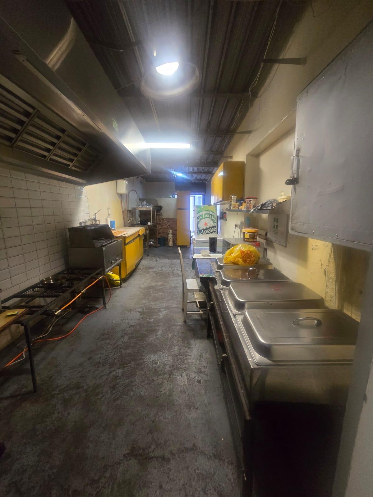 Commercial Building To Let