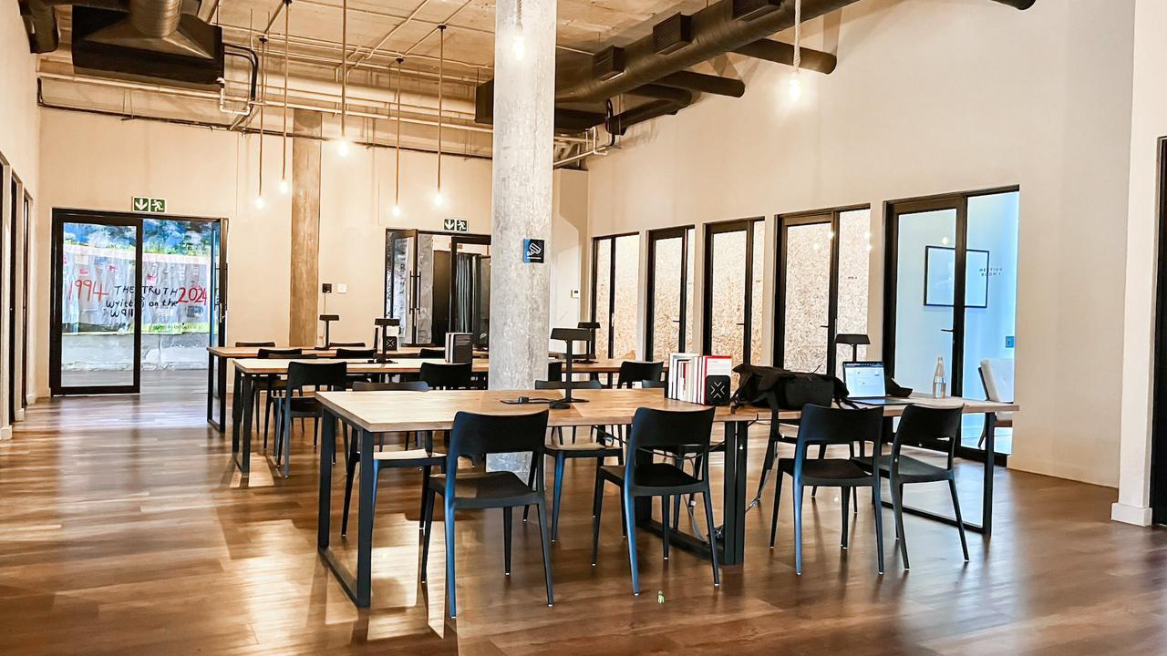 1 Bedroom Stylish and immaculate Apartment To Rent in Black Brick 2 Sandton