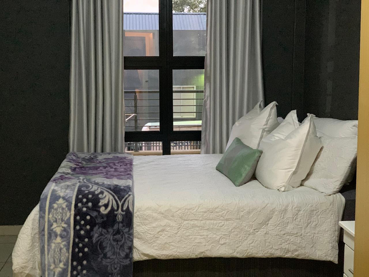 Fully Furnished 2 Bedroom Apartment for Rent in Milpark