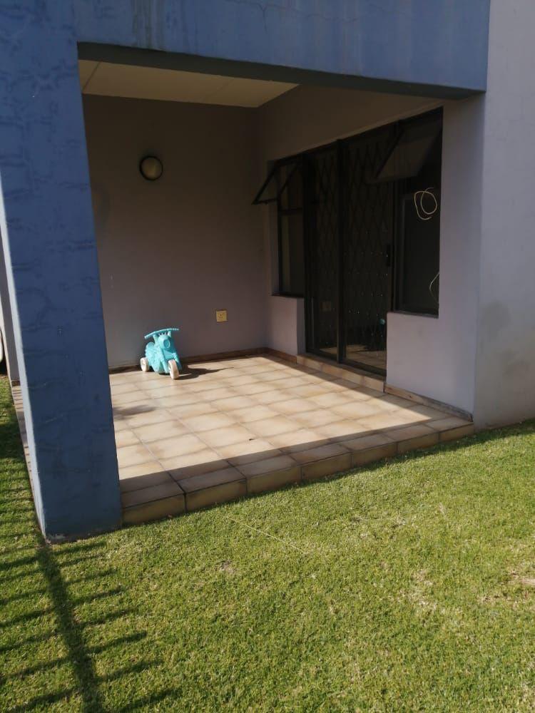 2 Bedroom Apartment for Rent in Honeydew