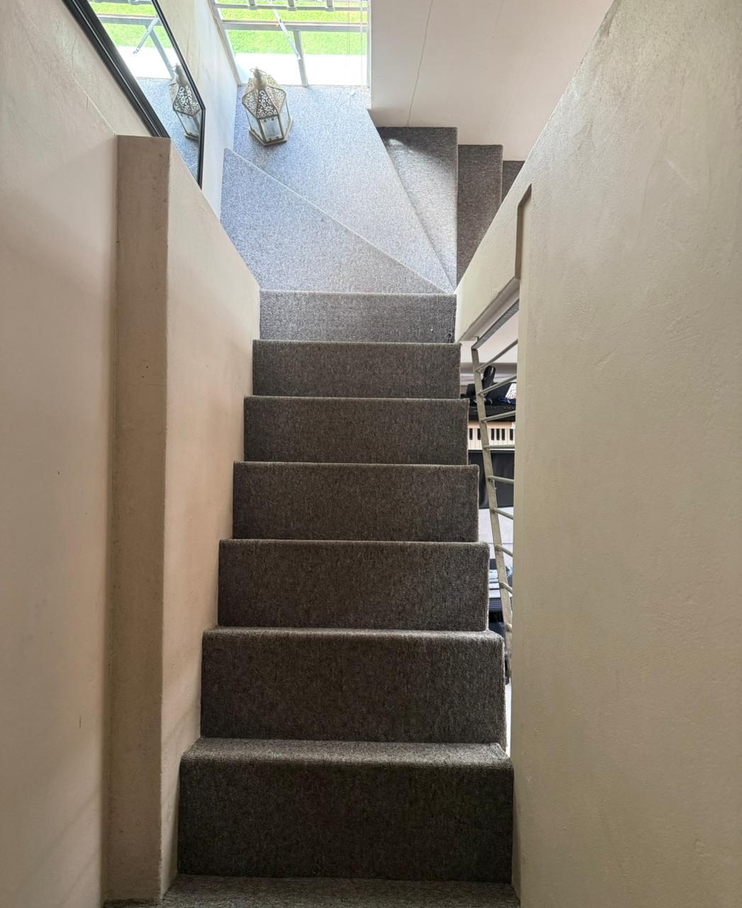 Spacious and light 1 bedroom loft apartment for sale in Houghton