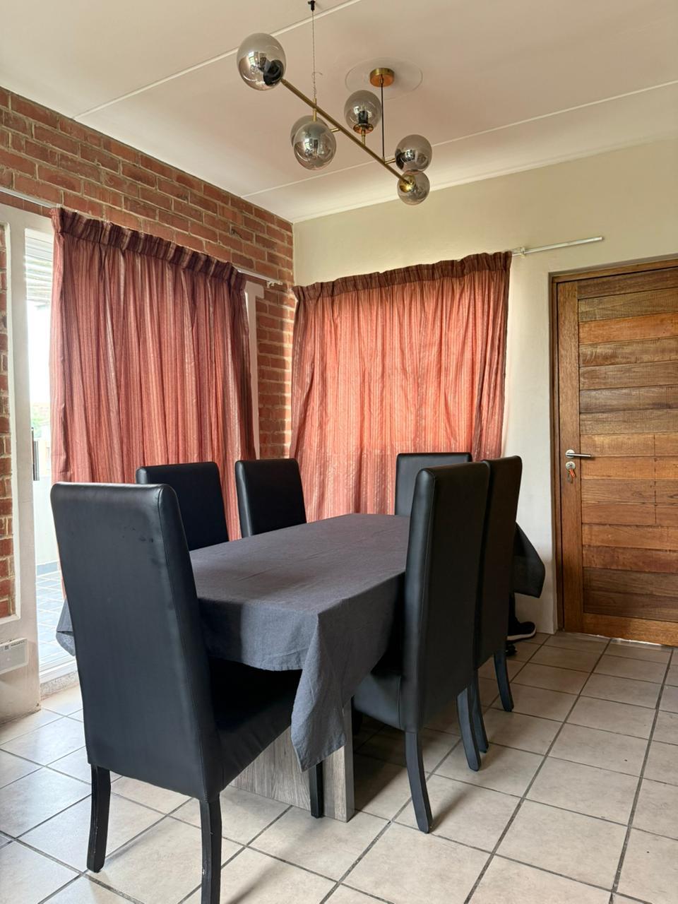 Spacious and light 1 bedroom loft apartment for sale in Houghton