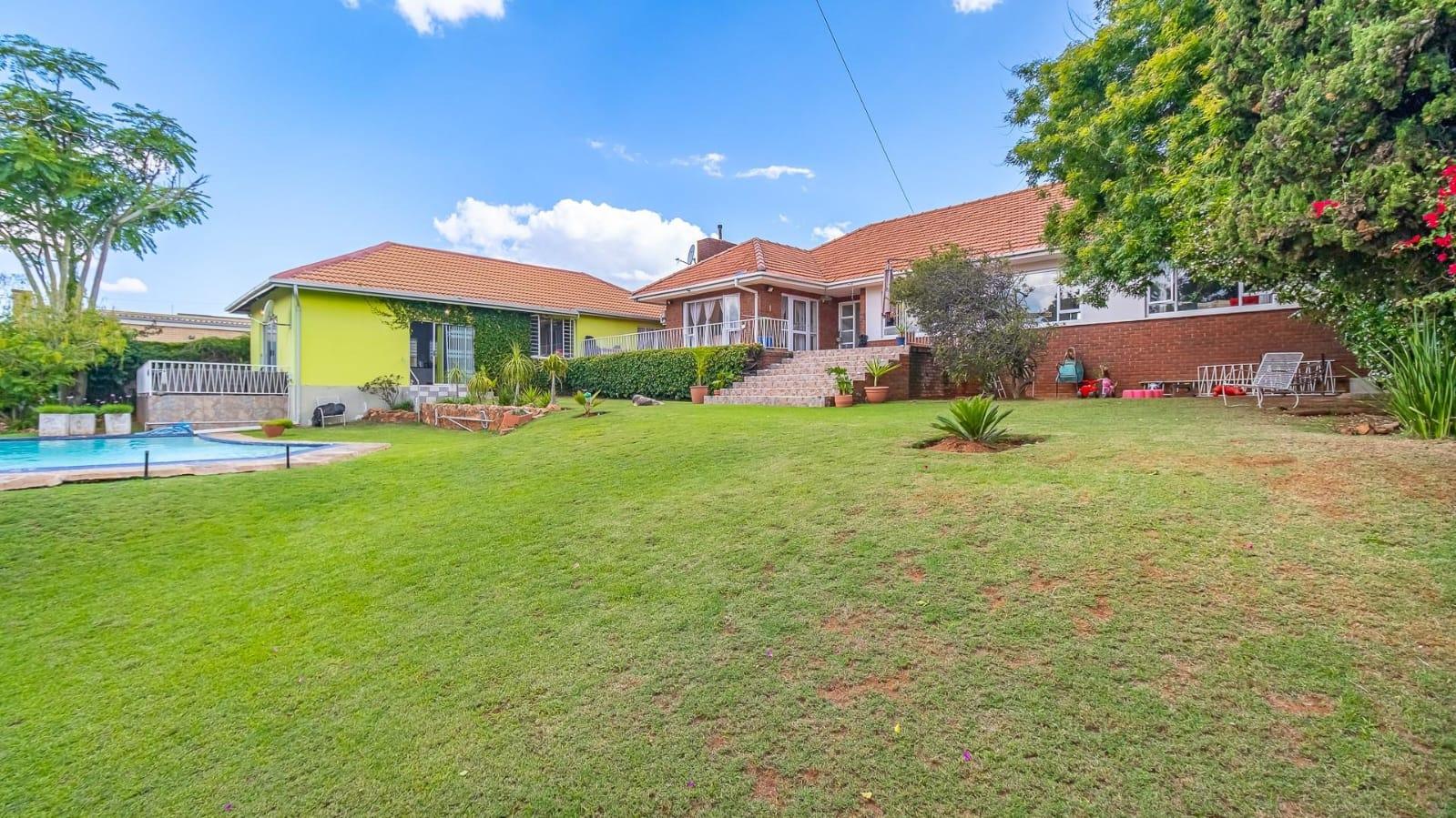 3 Bedroom House For Sale in Florida Hills